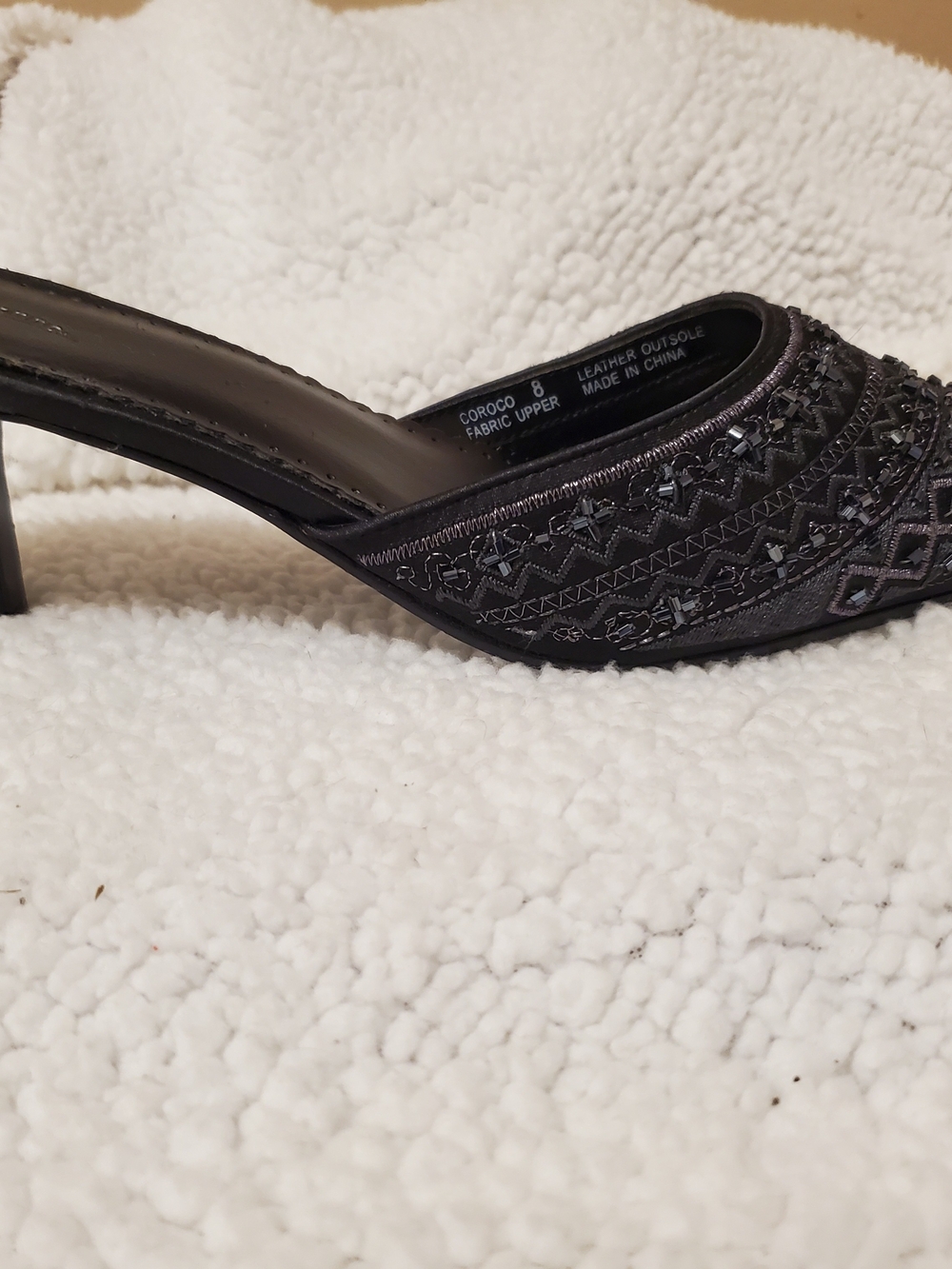 ellemenno Black Embellished Pointed-Toe Mule Heels - Picture 5 of 8